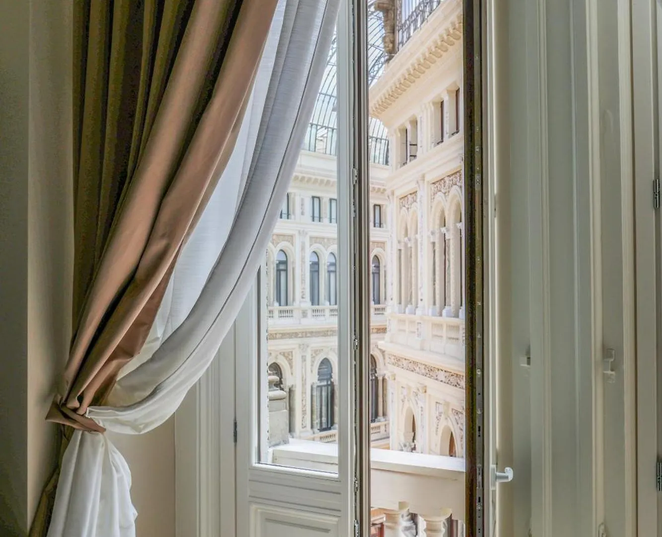 Maison San Carlo Luxury Suites Naples Italie